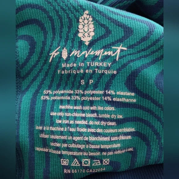 NEW FREE PEOPLE MOVEMENT Jacquard Ankle Leggings Wave Rider/Swirl Size S - Picture 9 of 9